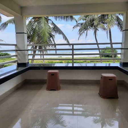 Corniche Beach Resort Mulappilangad Экстерьер фото