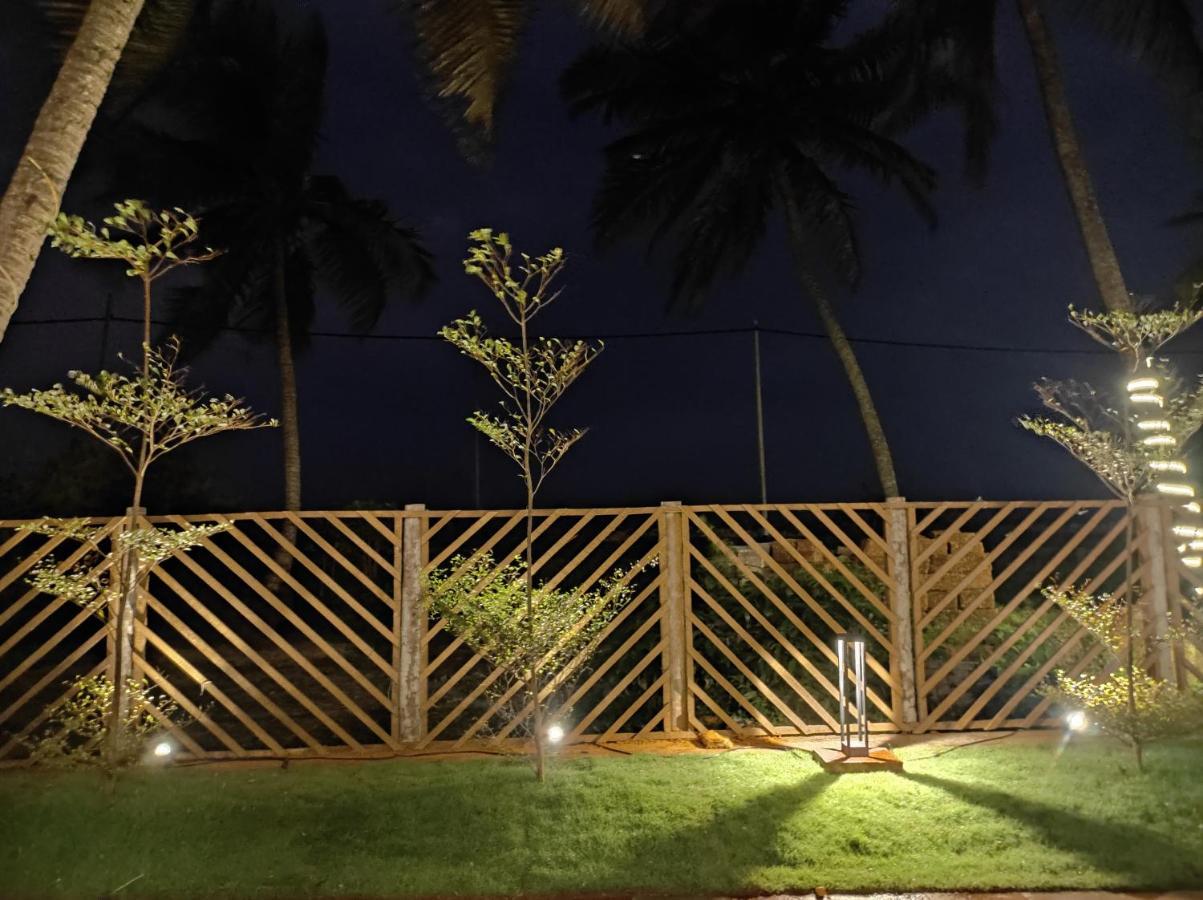Corniche Beach Resort Mulappilangad Экстерьер фото