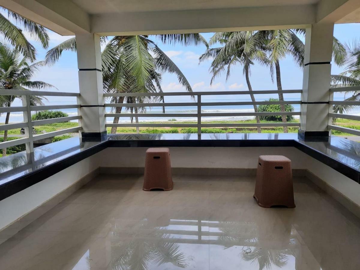 Corniche Beach Resort Mulappilangad Экстерьер фото
